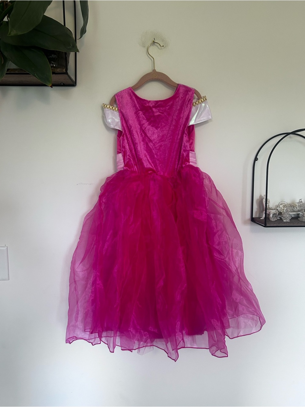 NWOT Children Pink Princess Queen Dress Up Halloween Costume w/ Accessories 130C - Picture 2 of 4